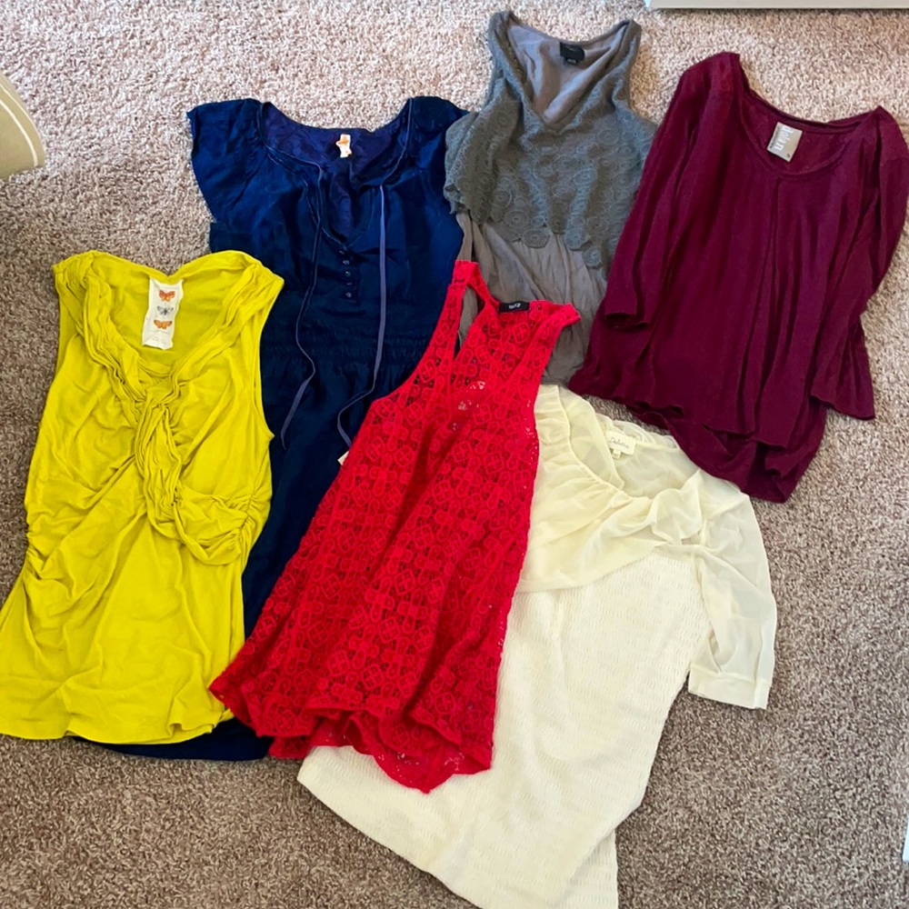 Anthropologie Bundle of 4 Tops (4 on the Right Side)